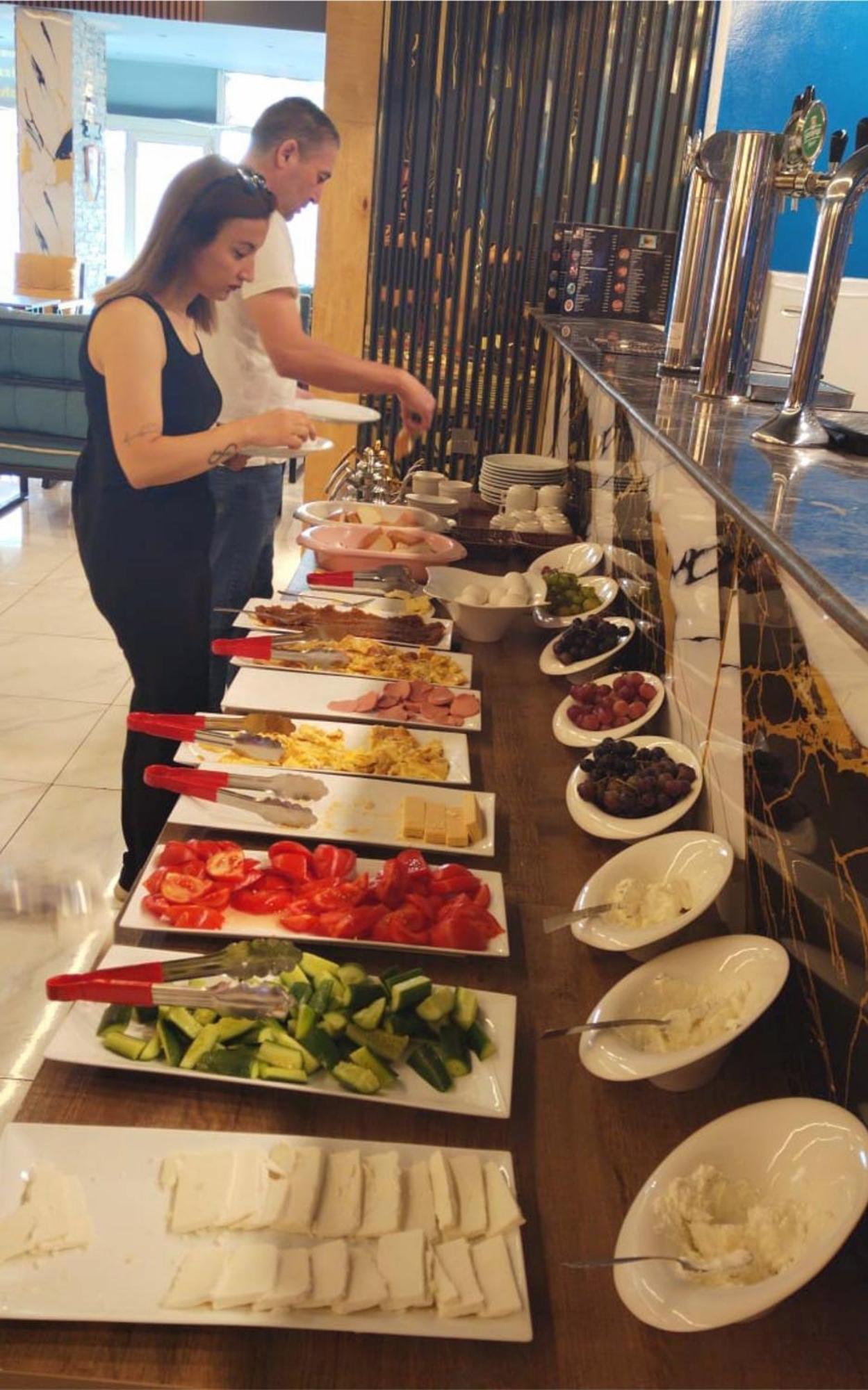 Ariva Center Hotel Xetai Baky Esterno foto
